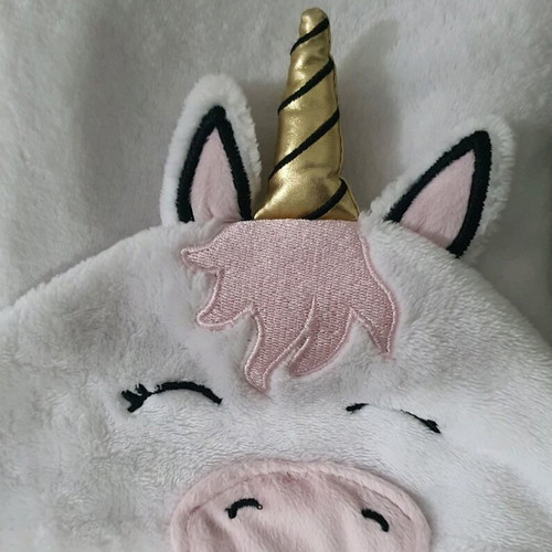 Baby bathrobe unicorn like new with hood size 0-9 months