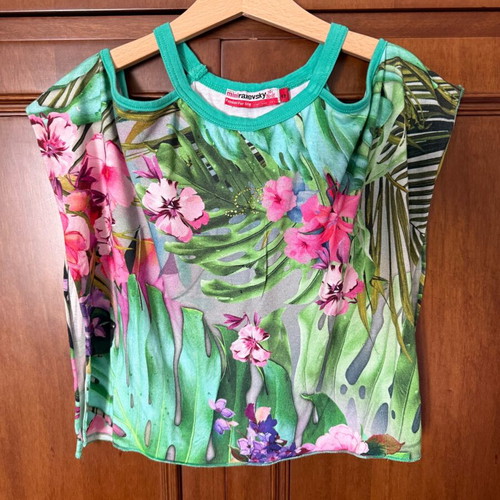 Summer set for girl 3-4 years Benetton and Mini Raxevsky like new