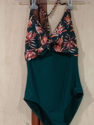 Esmara one-piece swimsuit like new, dark green with floral design