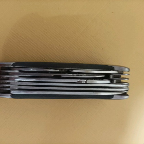 Heavy metal pocket multi-tool like new