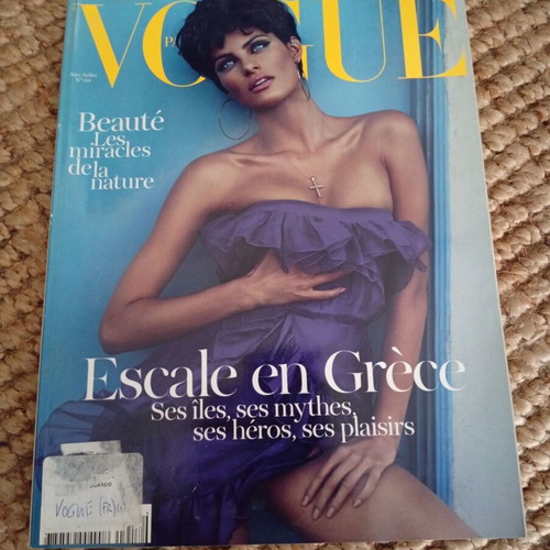 Vogue Paris June-Juillet 2011 magazine like new French edition