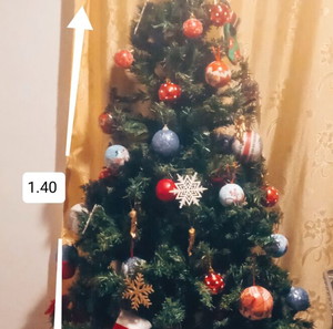 Χριστουγεννιάτικο δέντρο 1.4,  χωρίς στολίδια 15€