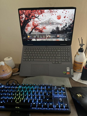 Lenovo LOQ 15APH8 gaming laptop Ryzen 7 7840HS RTX 4060 16GB RAM 512GB SSD