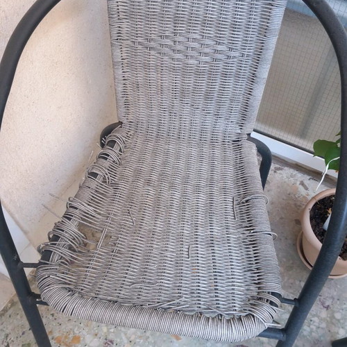 Chairs used, pack of 2, for repair