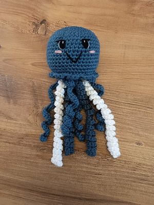 Handmade crochet amigurumi jellyfish new