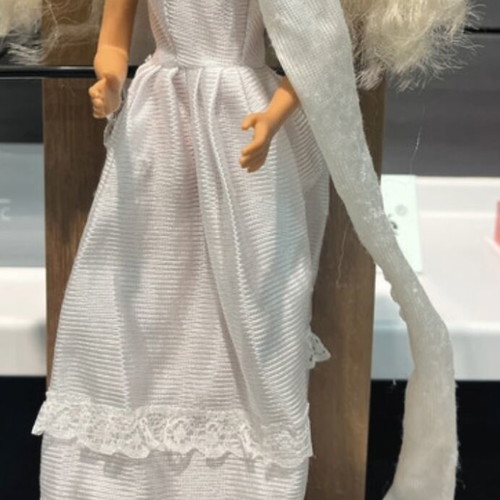 White doll wedding dress with delicate lace like new
