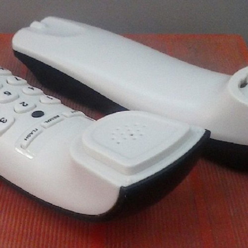 Gondola corded home phone with caller ID, black and white