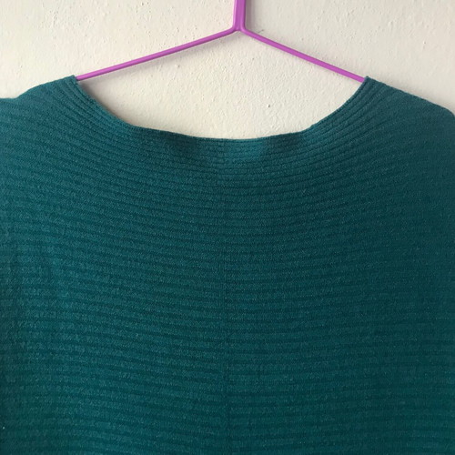 Passione midi knitted dress cypress like new