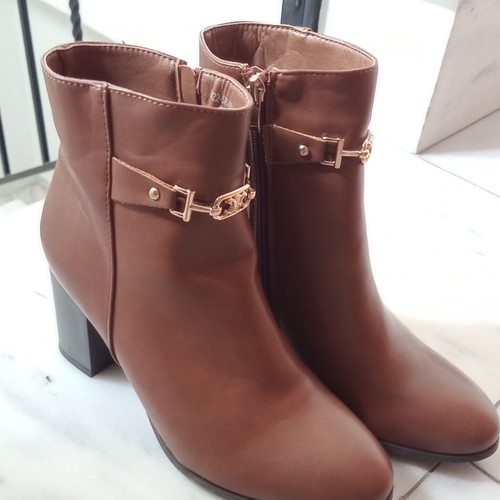 Voi&Noi brown boots size 39
