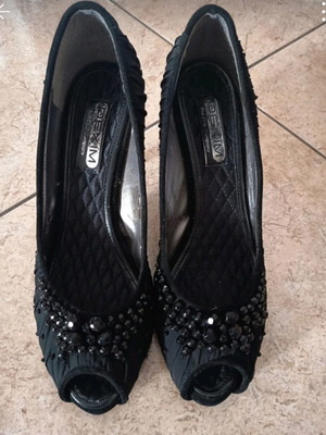Dexim black pumps like new, size 39