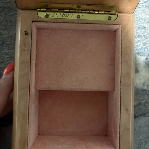Ercolano collectible wooden jewelry box music box "Two Friends"