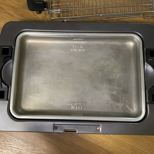 Delonghi BQ80.X Electric Table Grill 2450W like new, stainless steel