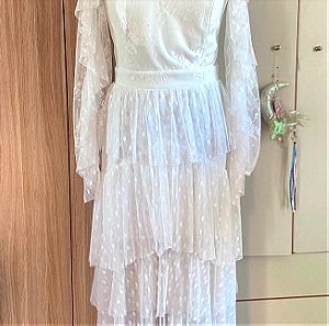 Λευκό μακρύ αιθέριο φόρεμα