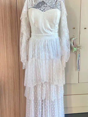 White long ethereal dress new, size M