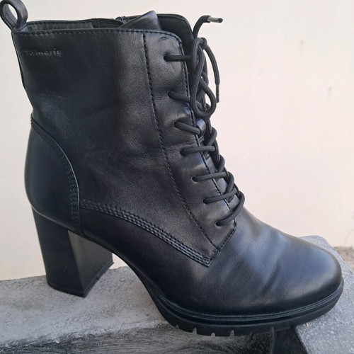 Tamaris ankle boots 38 black like new