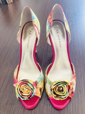 Anne Klein platform sandals size 38 used, pink multicolor