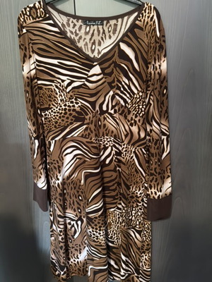 Tiger Colours Dress Louis like new, elastic, multicolor XXL