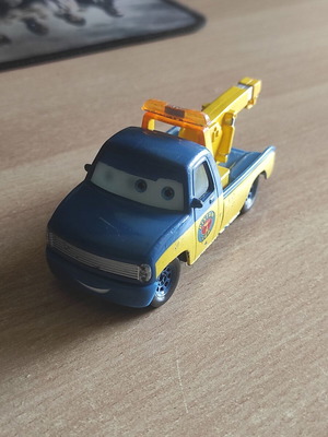 Disney Mattel Race Tow Truck Tom used, Houslital Crew Cab 1999-2008