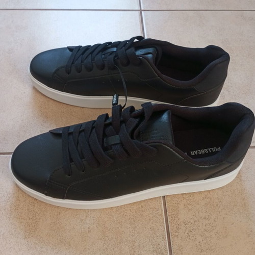 Pull n Bear shoes new, size 45, black