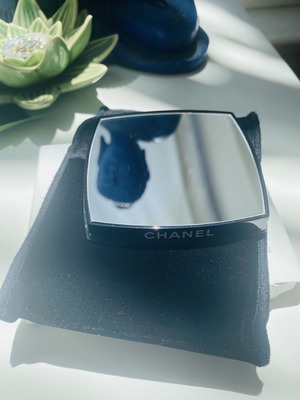 Chanel double sided makeup mirror new with magnifying side