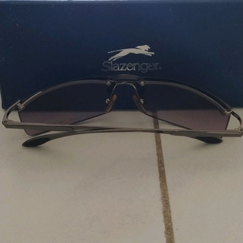 Γυαλιά ηλίου Slazenger μεταχειρισμένα τύπου μάσκας με θήκη