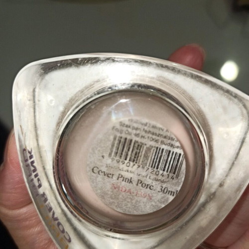 Acrylic nail powder in good condition
