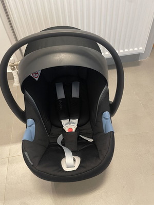 Cybex ATON M i-Size baby car seat like new