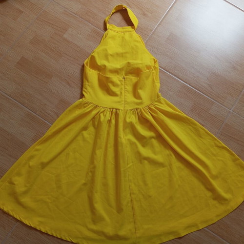 Yellow summer mini dress halter neck like new, size L fits M