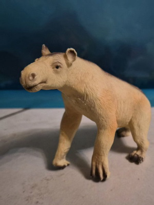 Bullyland prehistoric chalicothere figure used