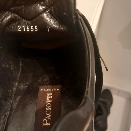 Cesare Paciotti shoes used, men's black size 39
