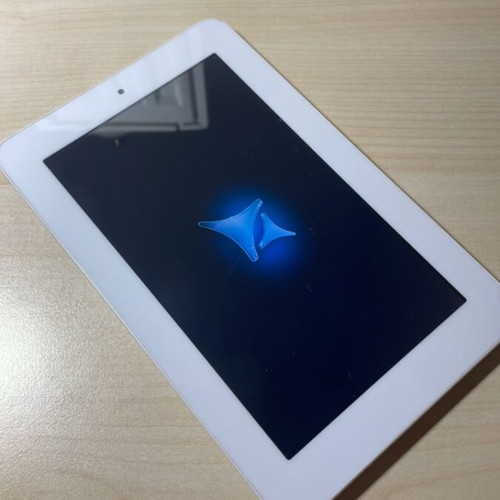 AllView smartphone tablet white with Gorilla Glass and Android One