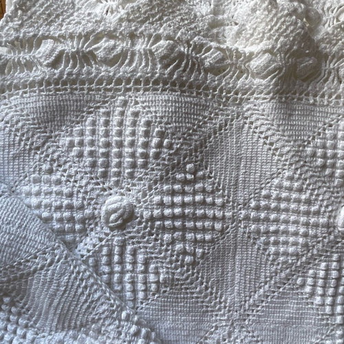 Crocheted blanket new handmade 1.90x1.80 without lace