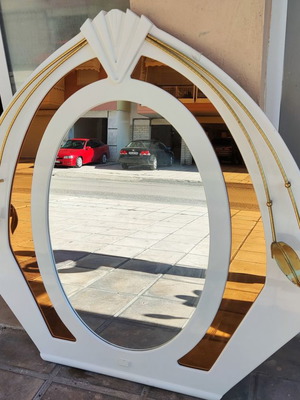 Large bathroom mirror with lighting used, 147x144 cm