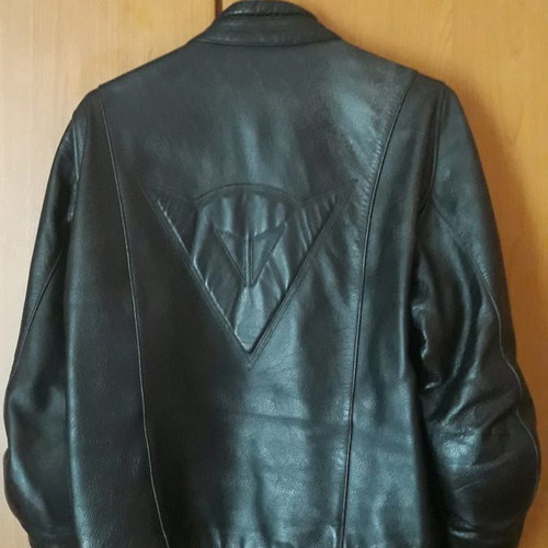 Dainese leather jacket used, size 50, with protectors