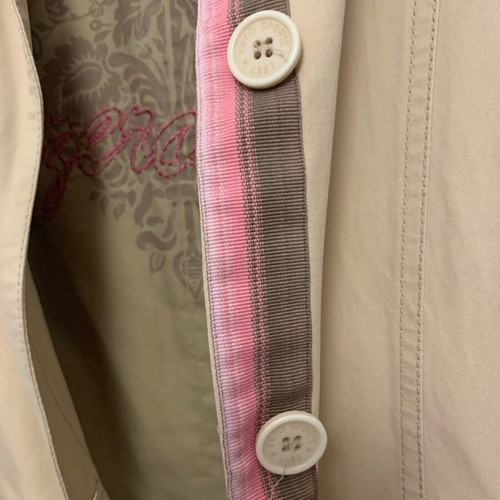 Trench coat size S like new with lining, pink details and belt