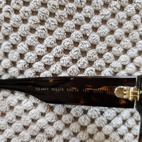 Dolce & Gabbana Cat Eye Sunglasses like new, brown acetate frame