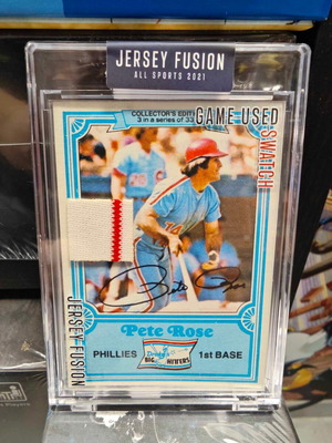 Jersey Fusion Pete Rose 2021 Card with Game Used Pants Swatch new