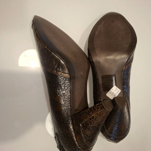 Leather pumps size 40 new, 8 cm heel