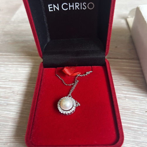 En Chriso Sterling Silver Pearl Pendant Necklace like new