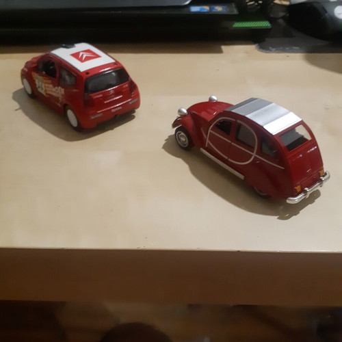 Citroen 2CV model car 1/38 scale new with pullback and doors + Citroen C2 1/32