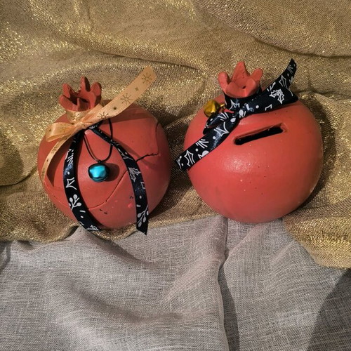 Handmade clay pomegranate fountain and piggy bank new