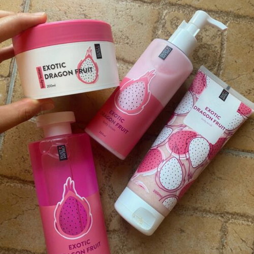 Dust+Cream Exotic Dragon Fruit set new, body scrub, lotion, wash, butter