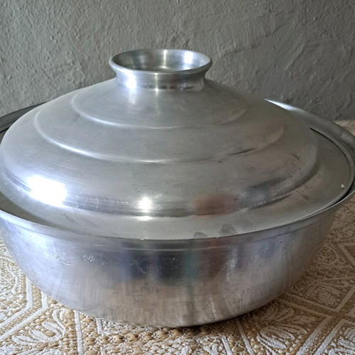 Aluminum pot used