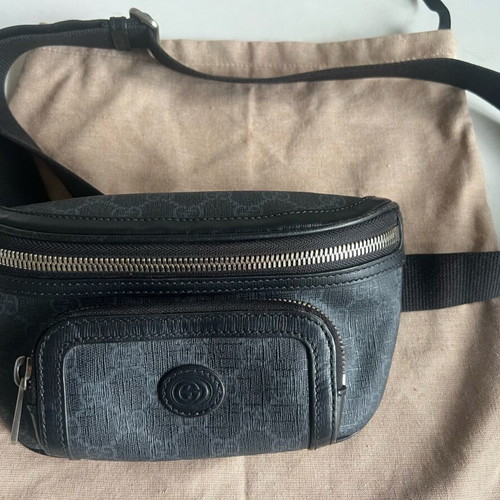 Gucci GG Supreme Monogram Textured Calfskin Retro Interlocking G Belt Bag black