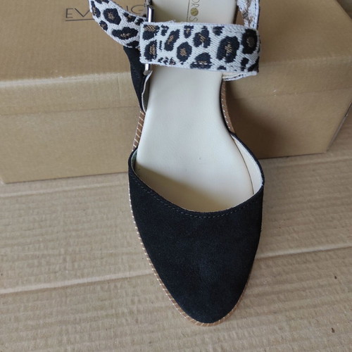 Evangelia Drosi ballerina sandals like new, black suede and leopard fabric