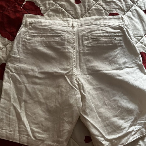 Zara men's white bermuda shorts