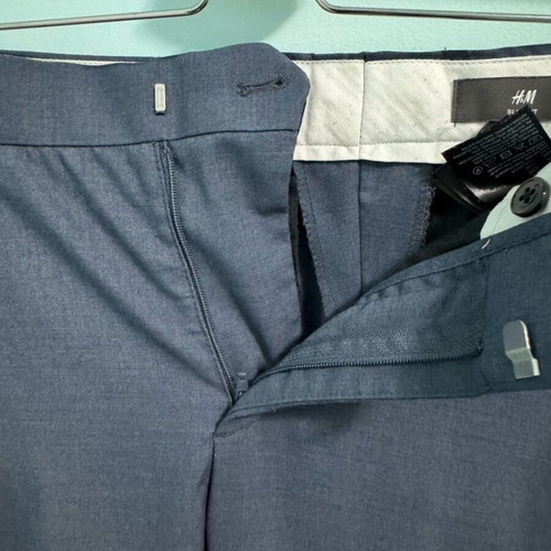 H&M Slim Fit Men's Suit Blue Used, Jacket and Trousers