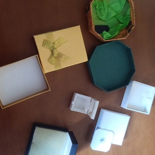 Jewelry boxes used, set of 5 with Swarovski and security clips