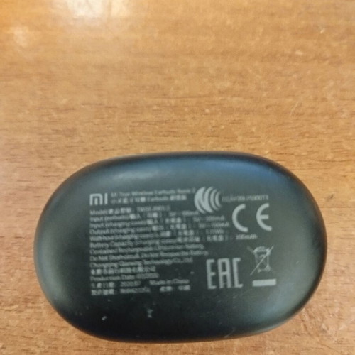 Mi earbuds used, low sound, ideal for holidays