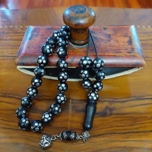 Komboloi with 27 ebony beads and silver metal inlays new